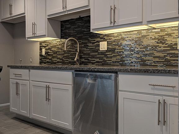 5th image of 510 E Pegasus Dr