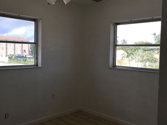 5th image of 1816 McKinley St APT 14