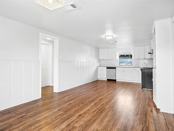 5th image of 1013 N 2nd St