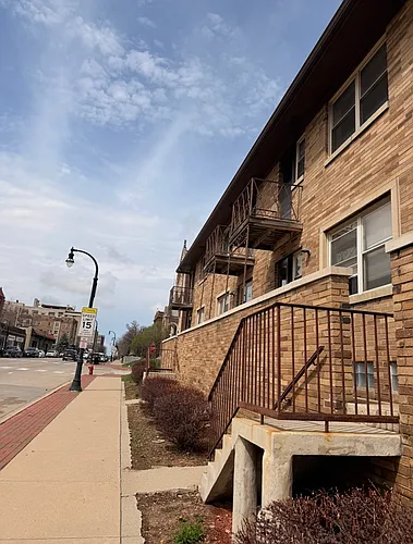 4006 N Farwell Ave #17 Photo 1