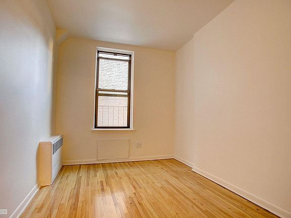 4th image of 326 Columbus Ave APT 4J