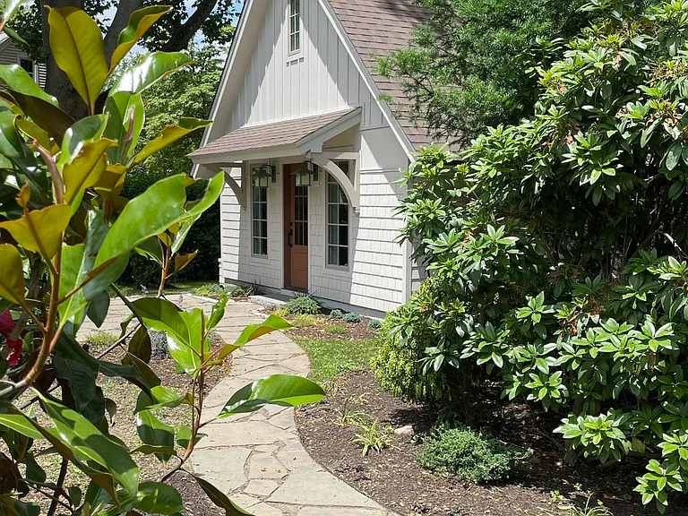 202 Pearsall Pl #A — Photo 6