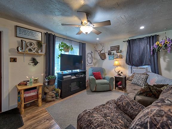 5th image of 1737 Bleistein Ave
