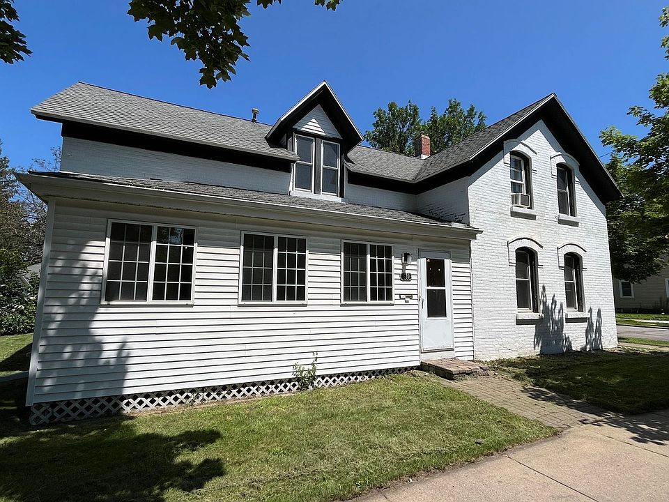 1st image of 630 E Wausau Ave