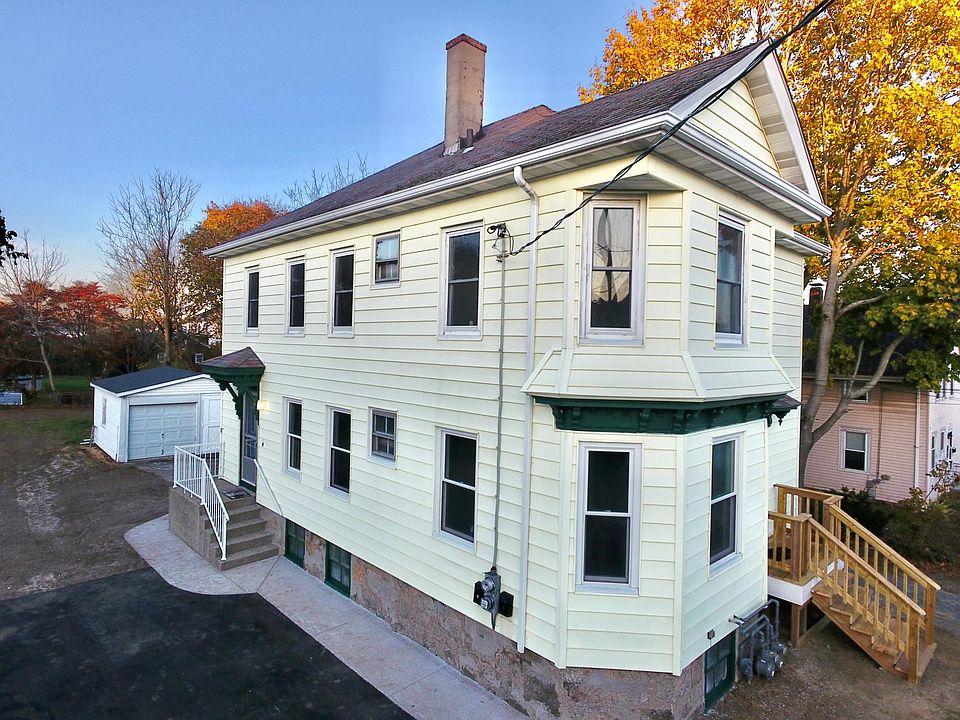 324 Canonicus St Tiverton, RI, 02878 Apartments for Rent Zillow
