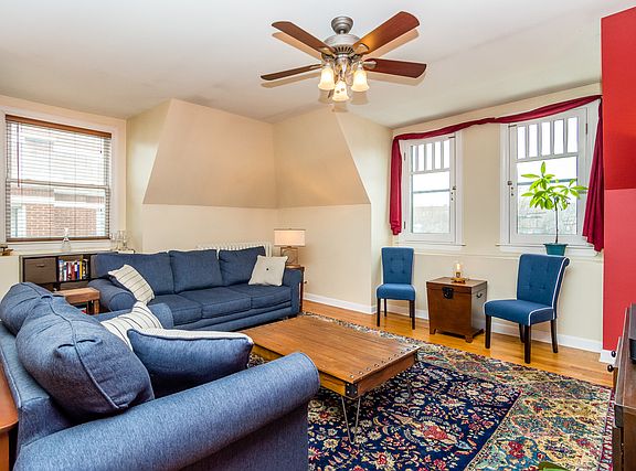 4th image of 713 Washington Blvd APT 3W
