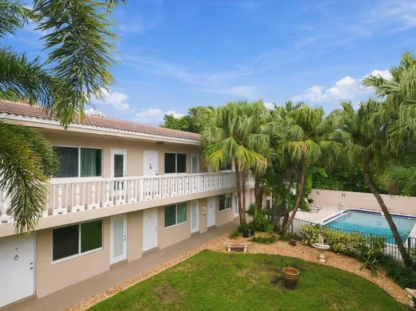 2110 NE 39th St APT 8B, Fort Lauderdale, FL 33308
