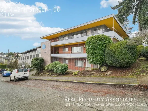 951 N 45th St APT 6, Seattle, WA 98103