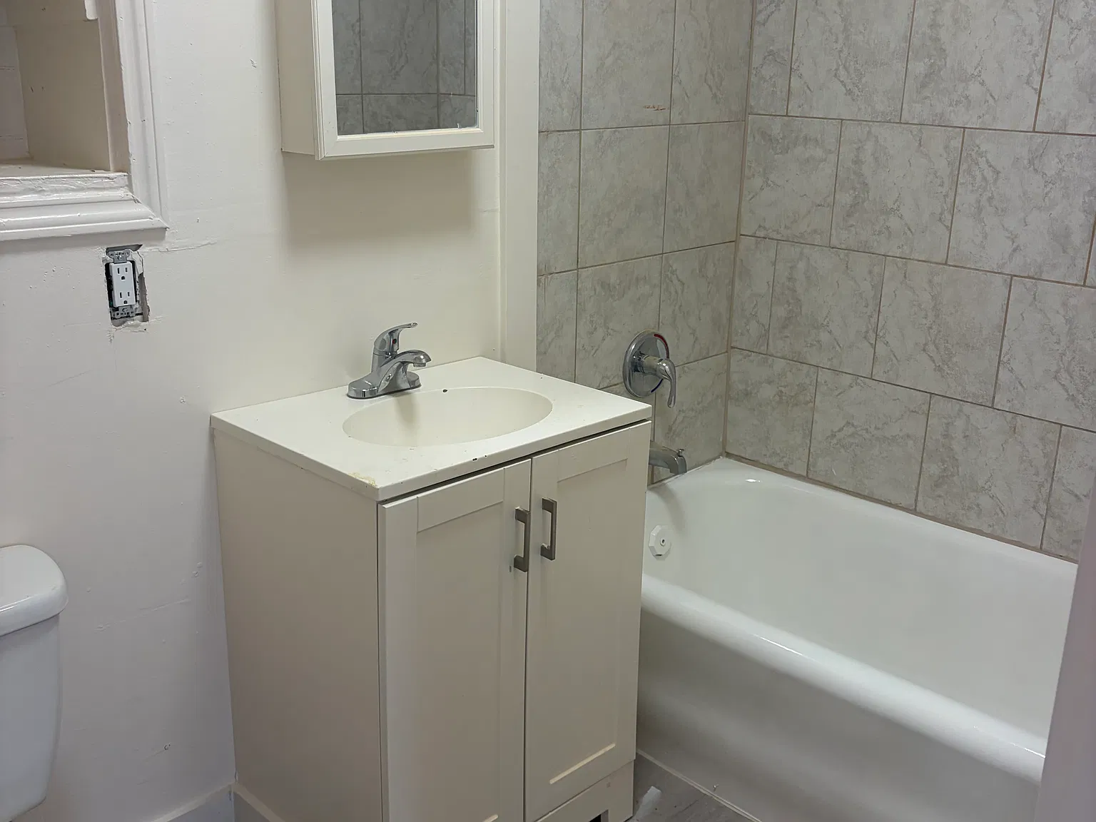 1 bed, 730 sqft, $850 — Photo 2