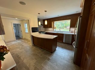 2 Maple Ln, New Fairfield, CT 06812