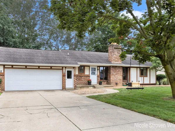 1954 Grove Dr, Jenison, MI 49428