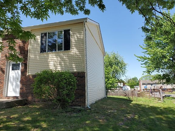3rd image of 7548 Dornock Dr