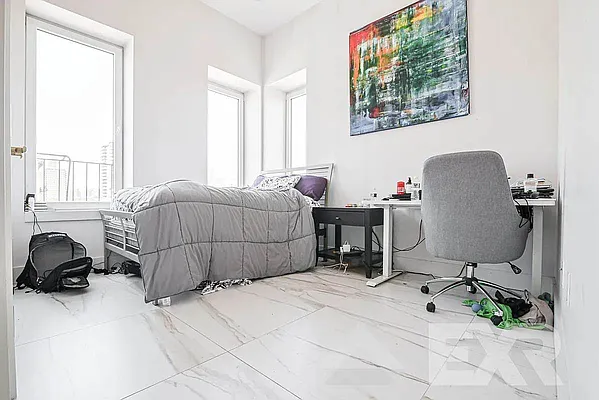 Rented by EXR | media 28