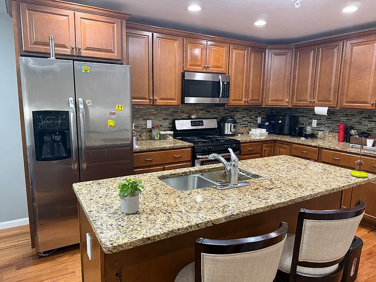 180 Park St #6 — Photo 13