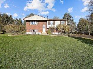 4 Spring Hill Ct, Wappingers Falls, NY 12590