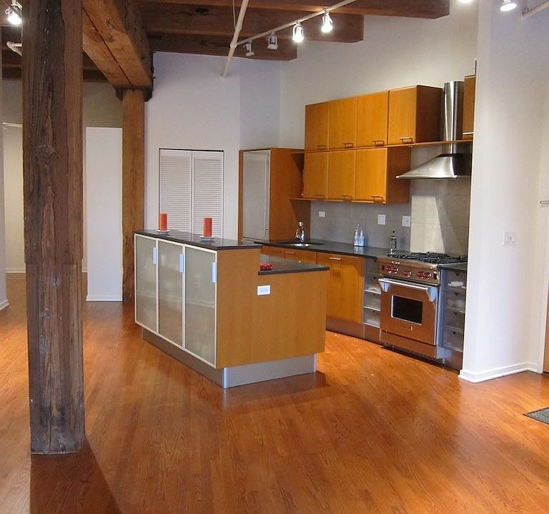 1st image of 360 W Illinois St APT 502