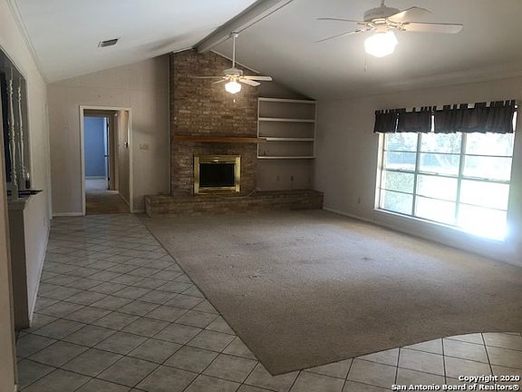 5th image of 401 Oakwood Blvd