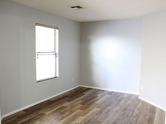 5th image of 42695 W Sunland Dr
