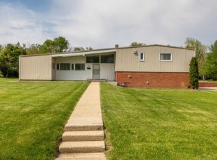30 Elmer St, Platteville, WI 53818