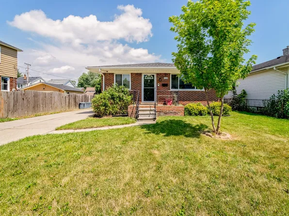320 Highland St, Wyandotte, MI 48192