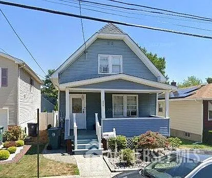 490 McKeon St photo 1