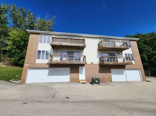 3716 35th St UNIT 1, Moline, IL 61265