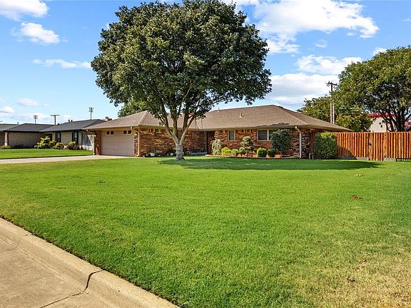 2nd image of 1533 Saber Ln