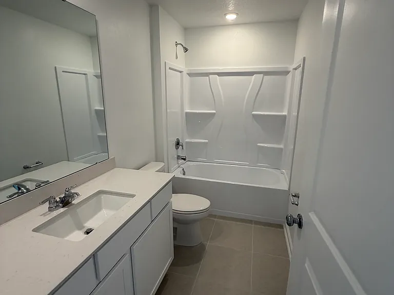 357 Artemis St — Photo 11