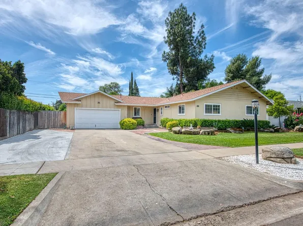 917 W Norwich Ave, Fresno, CA 93705