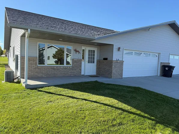 406 Wagon Cir, Riverton, WY 82501