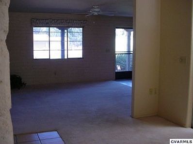 5th image of 216 E Los Jardines