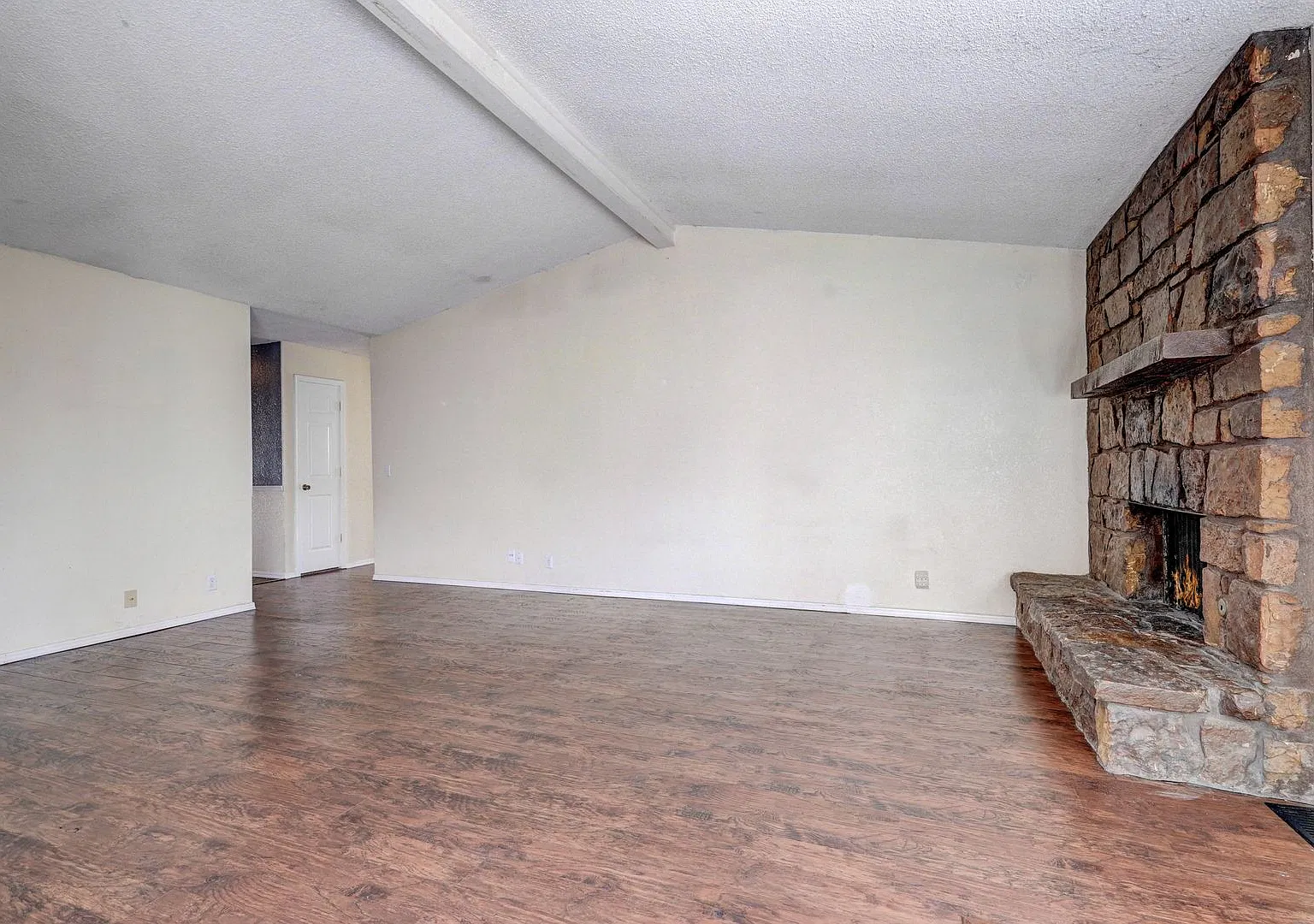 Tucked away at the back of a cul-de-sac on a large, tree-filled lot, this home offers plenty of s... — Photo 3