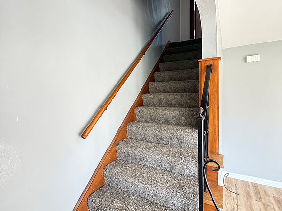 3rd image of 805 Perkinswood Blvd SE