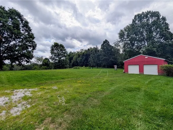 44007 Lew Jan Dr, Belmont, OH 43718