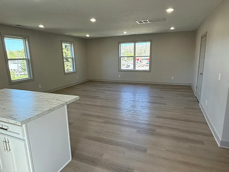 Living/Dining Area