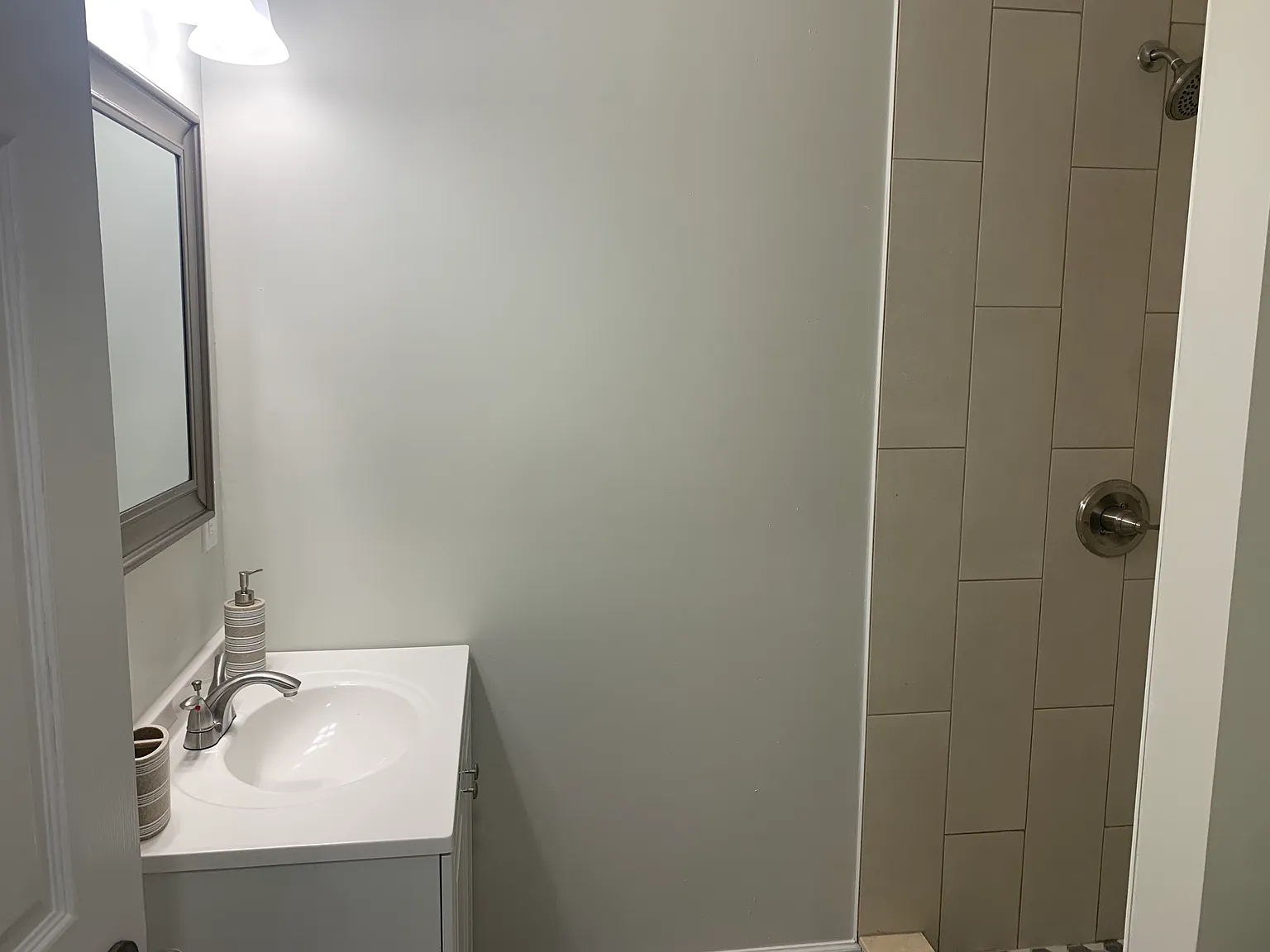2299 Boulevard Granada SW — Photo 3