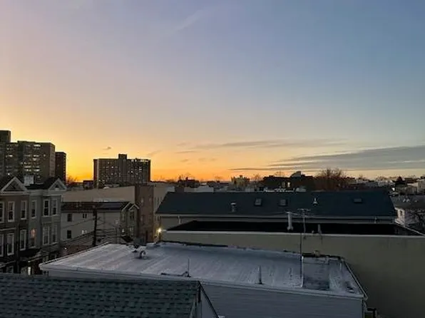 132 Hopkins Avenue image 8 of 13