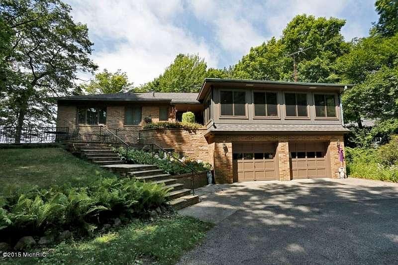 1st image of 2905 Scenic Dr