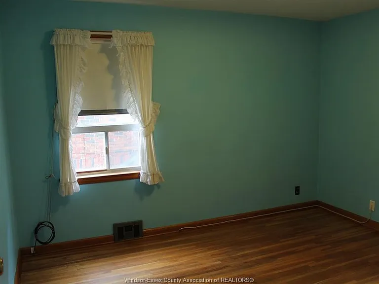 336 Partington Ave — Photo 11