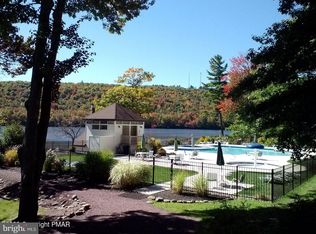 55 Midlake Dr #301, Lake Harmony, PA 18624