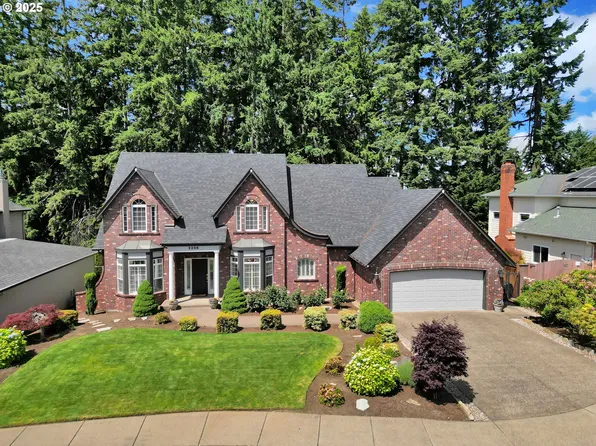 2256 Greiner St, Eugene, OR 97405