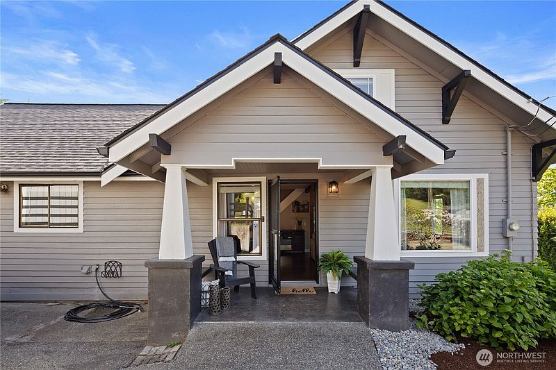 5th image of 703 19th Avenue