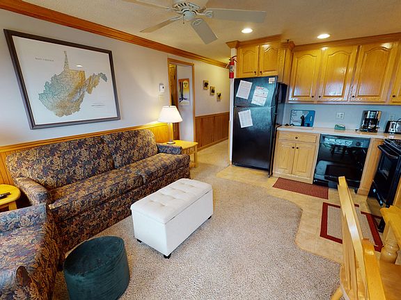 2nd image of 75 Mountain Lodge Ln Unit 390