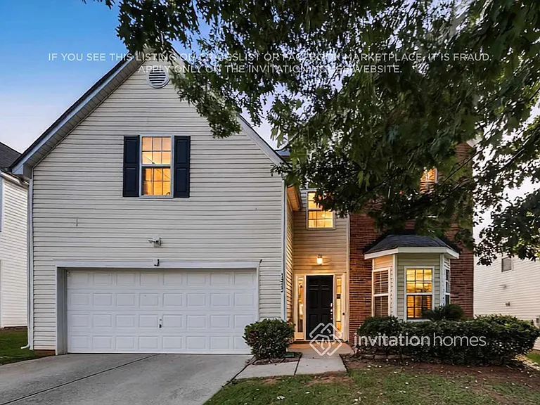 1919 Darbywine Dr — Photo 4