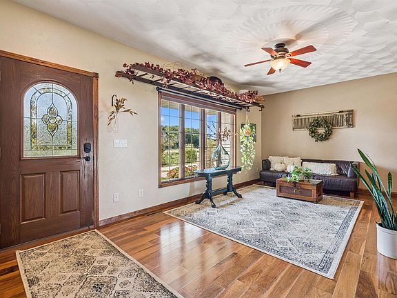 5th image of 215th St