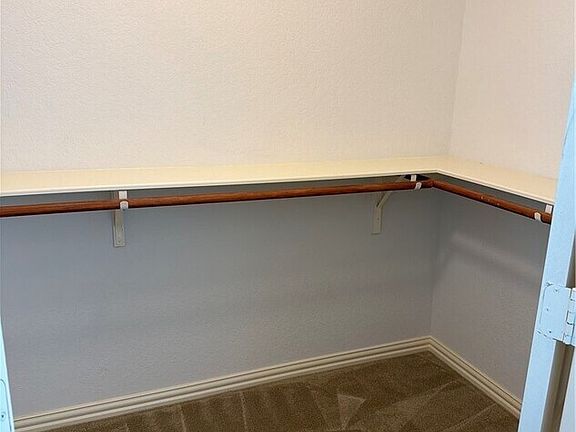 5th image of 375 Primrose Way