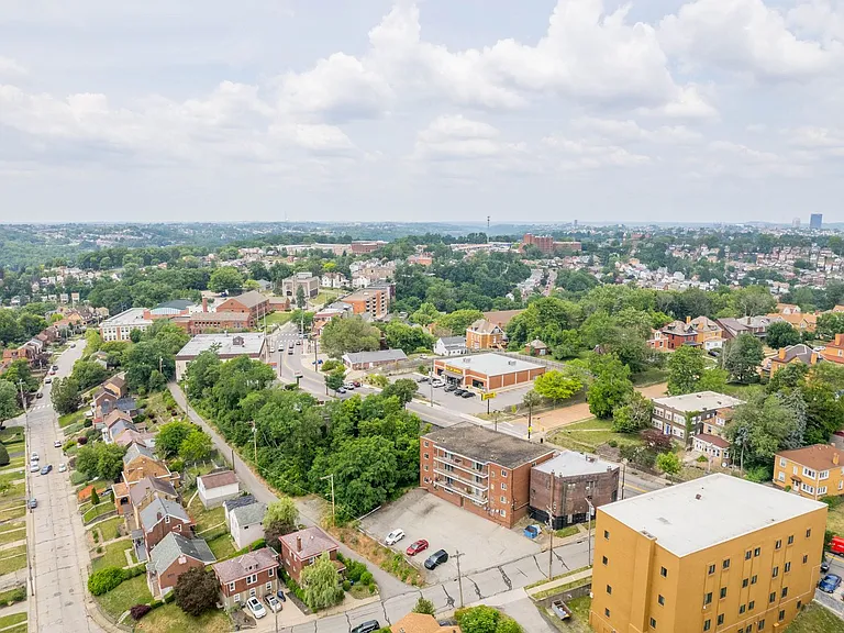 2434-2440 Brownsville Road — Photo 4