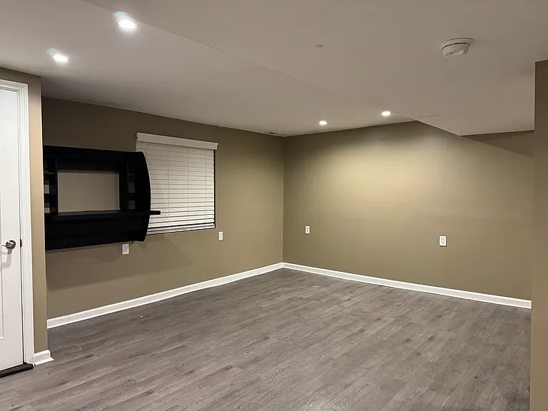 648 Eastern Ave #1 — Photo 25