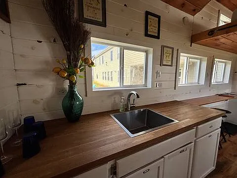 1 bed, 230 sqft, $950 — Photo 4