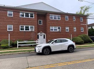 133 Dubois Ave APT A-12, Valley Stream, NY 11581